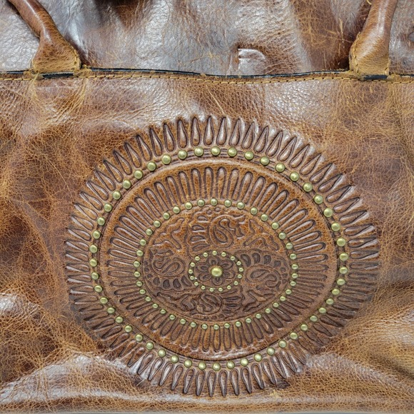 Patricia Nash Paris Distressed Leather Medallion Tassel Shoulder Bag Purse Brown - Picture 2 of 8